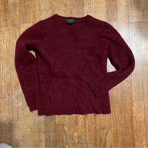 Maroon/burgundy/wine colored cashmere luxury sweater